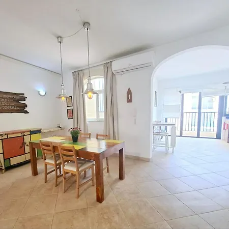 Apartament V86 - The 2 Bedroom Spot *