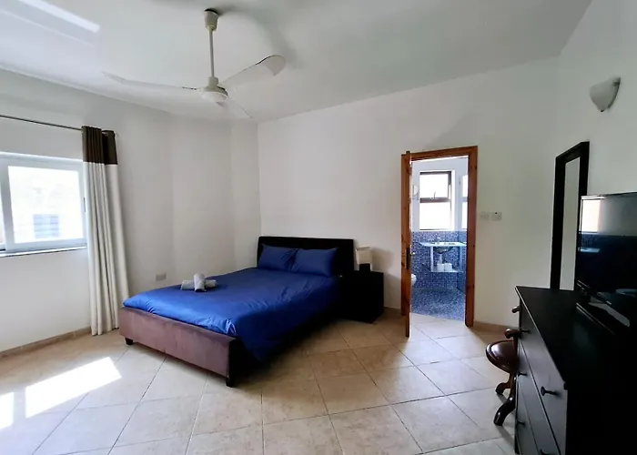 Apartment V86 - The 2 Bedroom Spot Sliema